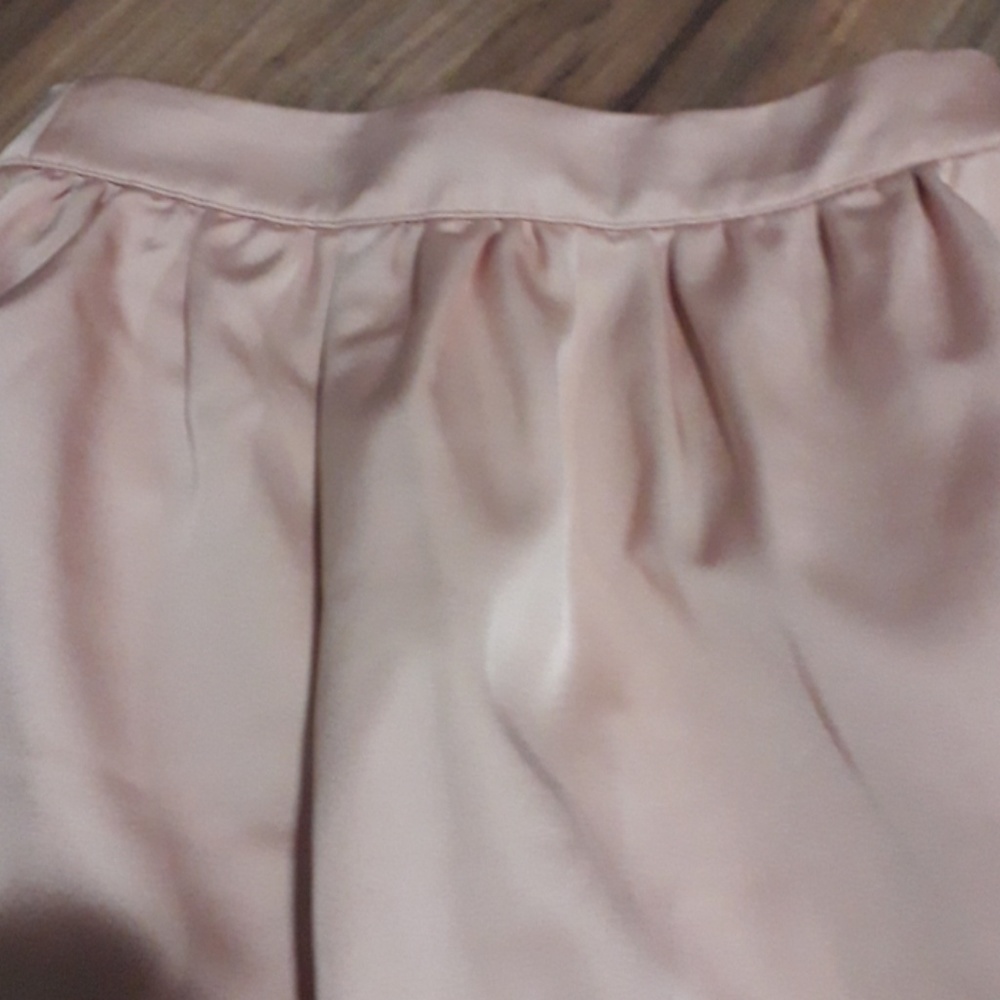 skirt - Picture 2 of 3